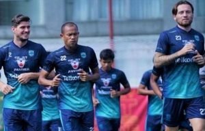 Sembilan Pemain Persib Bandung Positif Covid-19