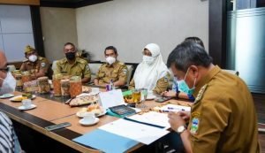 Garut Uji Coba Aspal Plastik di Jalan Sepanjang 23 km￼