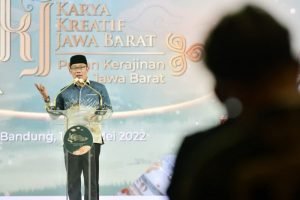 Ridwan Kamil Dorong Pelaku UMKM Jawa Barat Terapkan Hemat Karbon￼
