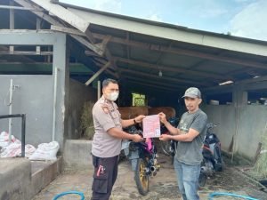 Antisipasi PMK, Polisi Sosialisasi dan Lakukan Pemasangan Pamflet