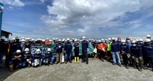 PT JSP Lepas Puluhan Burung Pleci dan Tanam Mangrove di Pantai Cilamaya Karawang￼