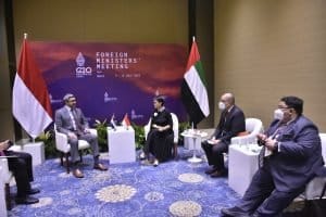 Pertemuan Bilateral Menlu RI-Menlu PEA