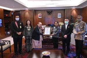 Kemlu Cetak Rekor MURI berkat Kuliah Umum Serempak di Seluruh Provinsi Indonesia