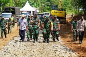 Ketua Tim Pengawas dan Evaluasi, Tinjau Lokasi TMMD di Wilayah Kodim 0603/Lebak