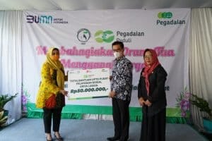 Ikatan Istri Karyawan Pegadaian (IIKP) Berikan Bantuan Untuk Para Lansia