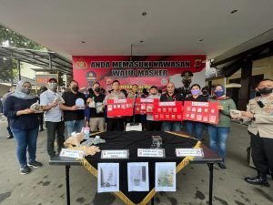 Kapolres Cimahi Gelar Press Rilis Terkait Ungkap Kasus Perkara Narkoba Periode Bulan Juli – Agustus T.A 2022