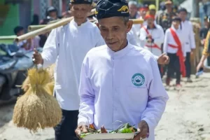 Kemendikbudristek Dukung Tradisi Ampih Pare yang Masih Terjaga Baik di Garut