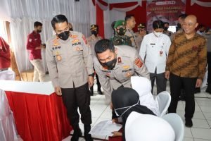 Wakapolda Jabar Tinjau Vaksinasi Covid-19 Di Kabupaten Cianjur
