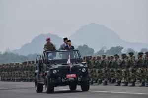 Komcad Demontrasi Ketangkasan Di Hadapan Wapres