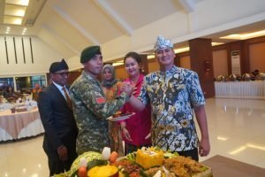 Pangdam III/Slw Hadiri Acara Syukuran HUT Ke 77 Zeni TNI AD