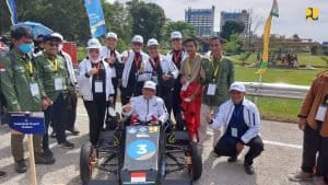 Kementerian PUPR Gelar Ekshibisi Kendaraan Listrik dan Latihan Bersama Mobil Listrik Antar Perguruan Tinggi
