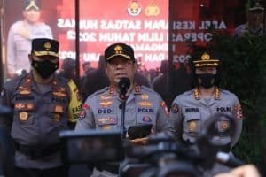 Amankan Perayaan Natal dan Tahun Baru Polri Terjunkan 100 ribu Personil