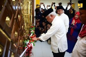Wakili Presiden Jokowi, Menteri Basuki Resmikan Masjid Agung Dharmasraya, Sumbar