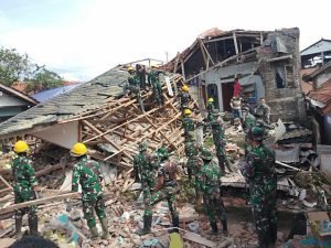 Percepat Pemulihan Pasca Gempa Cianjur, Kodam III/Slw Tambah Personel Dan Materiil Satgas Pembersihan Puing-Puing