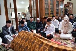 Takziah ke Kediaman Kiai Ali Yafie, Wapres Kenang Sosok Senior yang Berilmu dan Santun