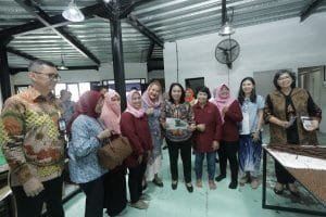 Menteri Pppa : Memberdayakan Perempuan Penyintas, Membuka Peluang Perempuan Mandiri Secara Finansial