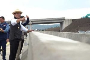 Ridwan Kamil: Tol Cisumdawu Jelang Dilalui Pemudik, Hanya 1 Jalur yang Bisa Dilintasi