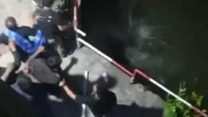 2 Kampung di Garut Bentrok Gegara Alkohol dan Gagal Paham “COD”