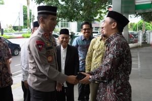 Silaturahmi Kapolda Jabar Dengan Ketua Umum PP Persis