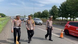 Kapolres Majalengka Cek Arus Lalu Lintas dan Perbaikan Jalan di KM 152 – 166 Tol Cipali
