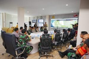 Tinjau 91 Command Center, Kapolri dan Panglima TNI Pastikan Kesiapan Personel Jelang KTT ASEAN