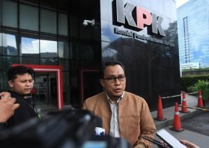 Terkait Dugaan Penerimaan Gratifikasi, Dua Kepala Daerah di Bandung Dilaporkan ke KPK