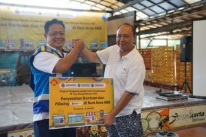 Tingkatkan Ekosistem Digital di Rest Area, Jasa Marga Salurkan Bantuan dan Sosialisasikan “GetPay” untuk UMKM Binaan