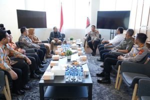 Kapolda Jabar Irjen Pol. Akhmad Wiyagus Kungker  ke Kantor KPU – BAWASLU Jabar