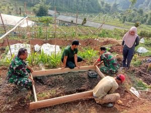Penanggulangan Kohe, Peternak Sapi Sambut Inovasi Satgas Citarum Sektor 21 Sub 09