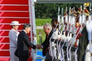 Menteri Basuki Sambut Kedatangan Kaisar Jepang di Bandara Soekarno-Hatta