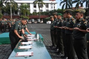 Serahkan Sarana Prasarana. Wujud Peduli Kepada Babinsa di Lapangan Dan Perkuat Sishankamrata Di Wilayah ini Penjelasan Pangdam Siliwangi