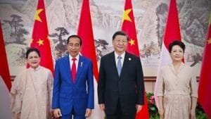 Jokowi-Xi Jinping Makin Mesra Teken 8 Kesepakatan di China
