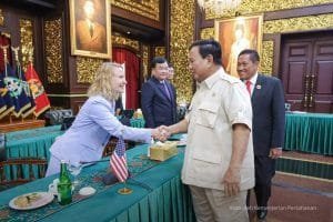 Sekjen Kemhan dan Delegasi ASEAN Tinjau Produk Pertahanan PT Pindad di Ajang ADSOM & ADSOM-plus 2023