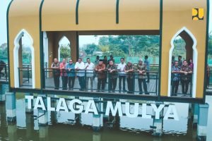 Menteri Basuki Kunjungi Kawasan Wisata Religi Endan Andansih Purwakarta