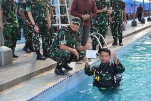 Hadapi Ancaman di Perairan, Pangdam III/Siliwangi Resmikan Siliwangi Scuba Dive Club