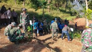 Jaga Lingkungan, Kodim 0610/Sumedang Gelorakan Menanam Pohon
