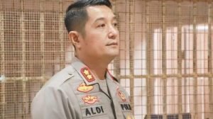 Viral Polantas Motoran Sambil Merokok, Kapolres Cimahi Minta Maaf