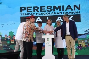 Resmikan TPS3R Desa Balak, Menteri Anas Sebut TPS Tingkatkan Kualitas Kesehatan dan Ekonomi Daerah