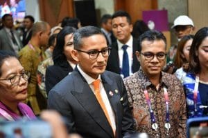 Kunjungi Media Center KTT ASEAN, Menparekraf Beri Semangat untuk Wartawan