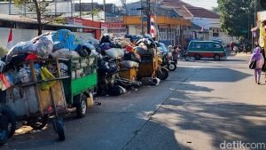 Cimahi Atur Jadwal dan Jenis Sampah yang Dibuang ke TPA Sarimukti
