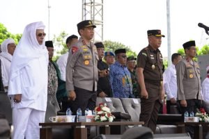 Kapolda Jabar Hadiri Kegiatan Kirab Merah Putih, Silaturahmi Kebangsaan dan Maulid Akbar di Pondok Pesantren Al-Khidliriyah