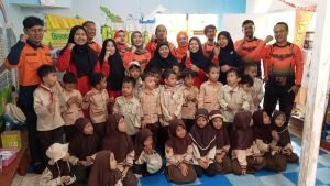 Tim Rescue 724/FR Kota Cimahi Gelar Simulasi Gempa dan Banjir di TK Ibadurrohman