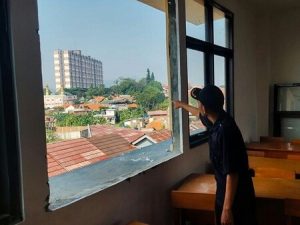3 Ruang Kelas SD di Cimahi Rusak Dihantam Hujan Angin