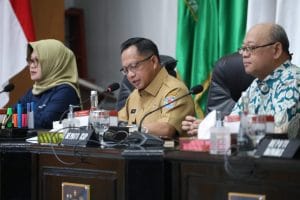 Rakor Inflasi, Mendagri Ingatkan Pemda Waspadai Faktor Cuaca