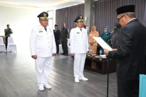 Arsan Latif: Jangan Bangga dengan Baju Kebesaran Camat