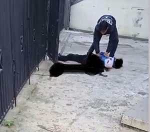 Seorang Pemuda Penuh Tato Bersimbah Darah Gegerkan Warga Soreang  