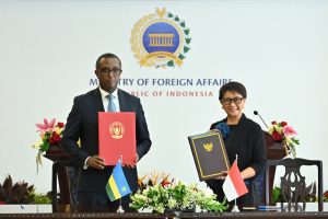 Menlu RI – Rwanda Bertemu di Jakarta Bahas Kerja Sama Bilateral & Isu Global