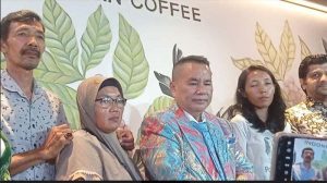 Hotman Paris Ungkap Peran Andi dan Dani, DPO Kasus Vina yang Kini Dihapus dan Dianggap Fiktif