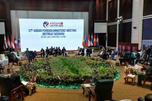 Menlu Retno Angkat Lima Isu dalam ASEAN Retreat di Laos