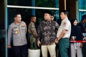 Menteri Nusron Siapkan 50 Hektare Tanah untuk Relokasi Korban Erupsi Gunung Lewotobi Laki-Laki NTT